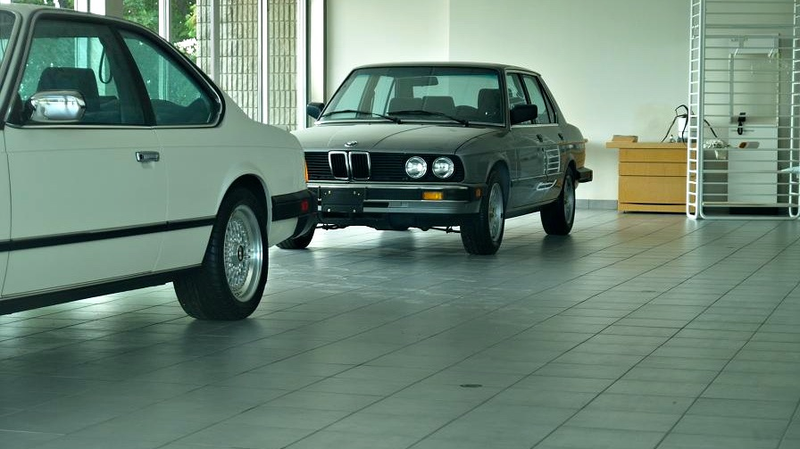 Illustration for article titled The mystery of a ghost BMW dealership